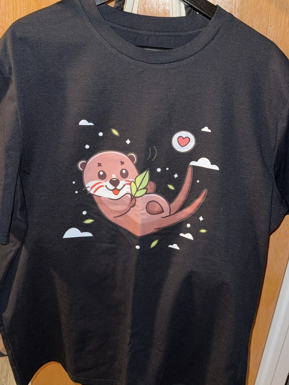 Graphic otter shirt xxl